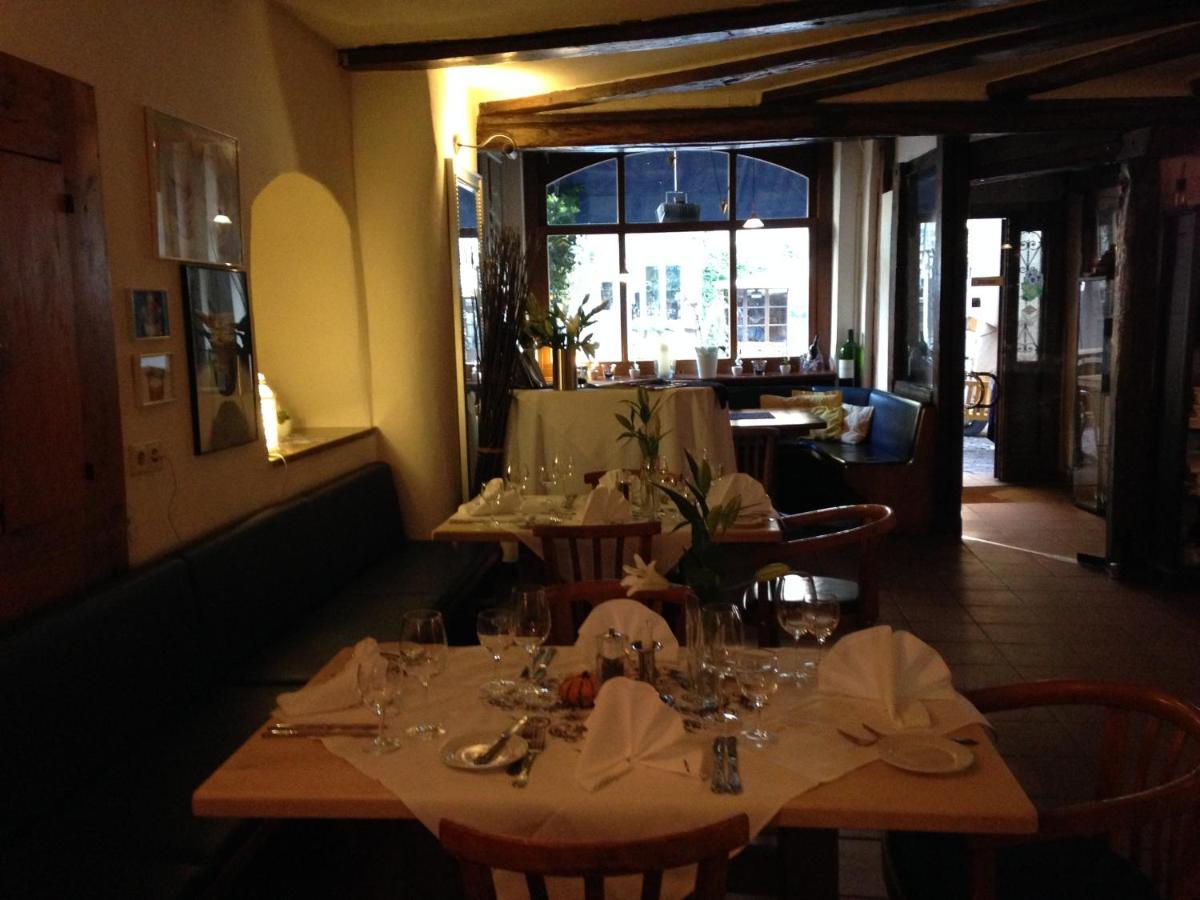 Marktplatzhotel - Restaurant Tafelspitz ไวน์ไฮม์ ภายนอก รูปภาพ