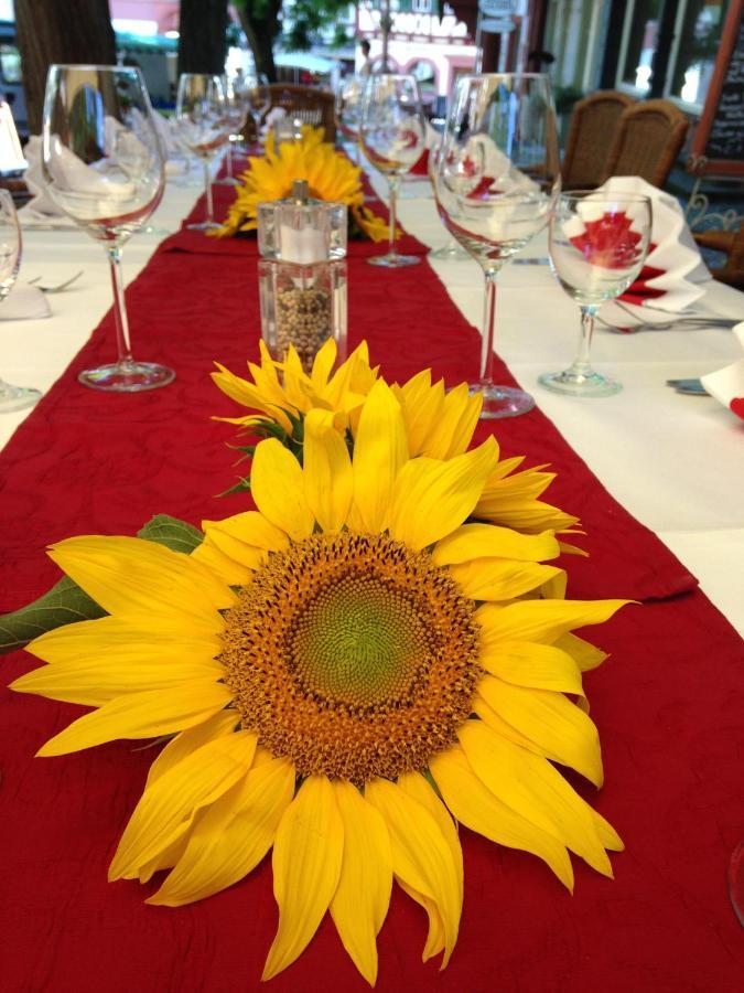 Marktplatzhotel - Restaurant Tafelspitz ไวน์ไฮม์ ภายนอก รูปภาพ