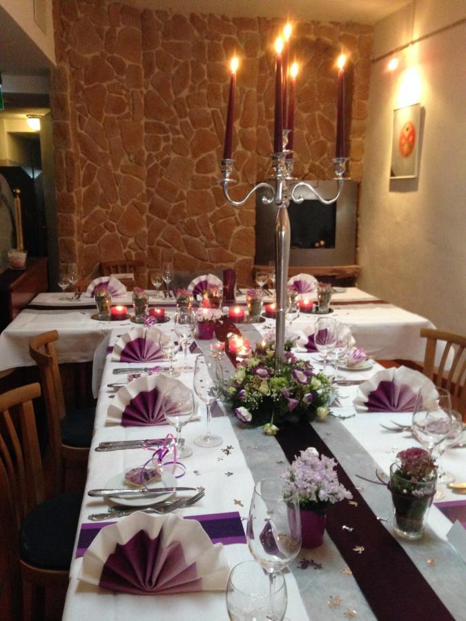 Marktplatzhotel - Restaurant Tafelspitz ไวน์ไฮม์ ภายนอก รูปภาพ