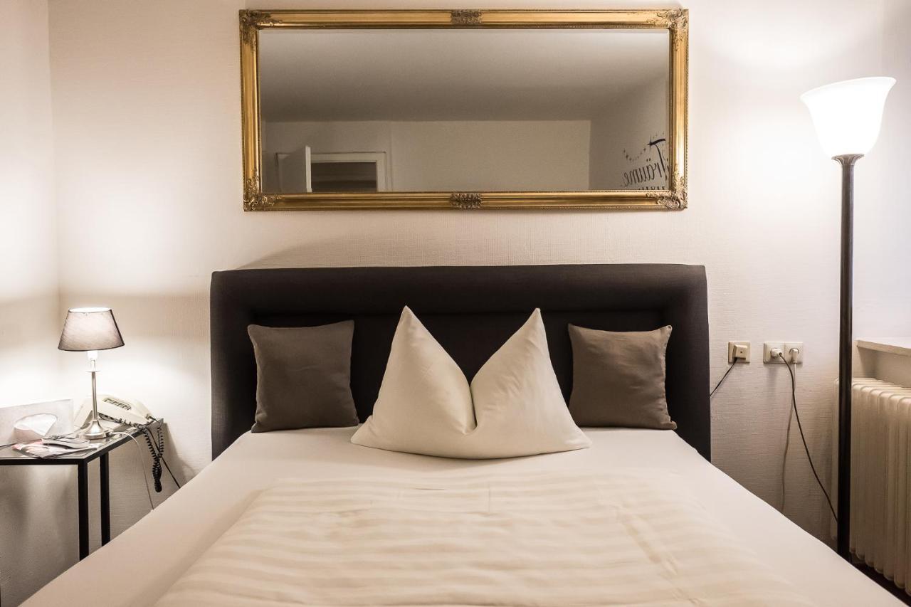 Marktplatzhotel - Restaurant Tafelspitz ไวน์ไฮม์ ภายนอก รูปภาพ