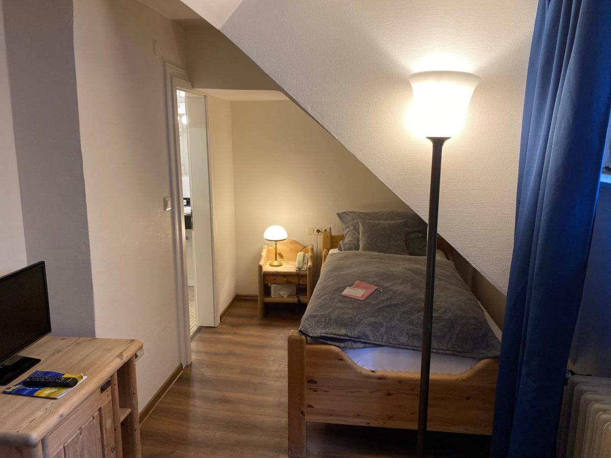 Marktplatzhotel - Restaurant Tafelspitz ไวน์ไฮม์ ภายนอก รูปภาพ